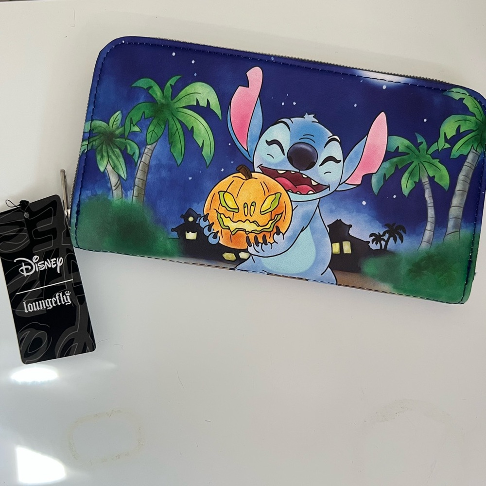 NWT Stitch Halloween Loungefly Wallet